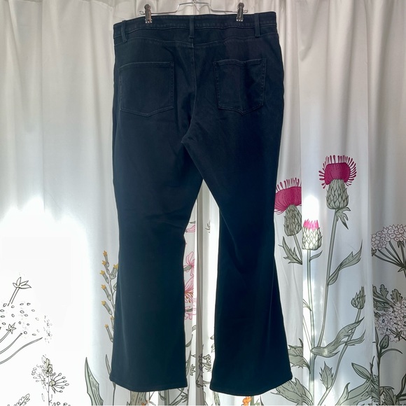 Coldwater Creek Natural Fit Bootcut Leg Denim Super Dark Blue Jeans - Like New - Picture 6 of 13